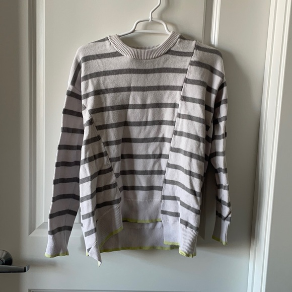 Simply Vera Wang Asymmetrical Sweater 